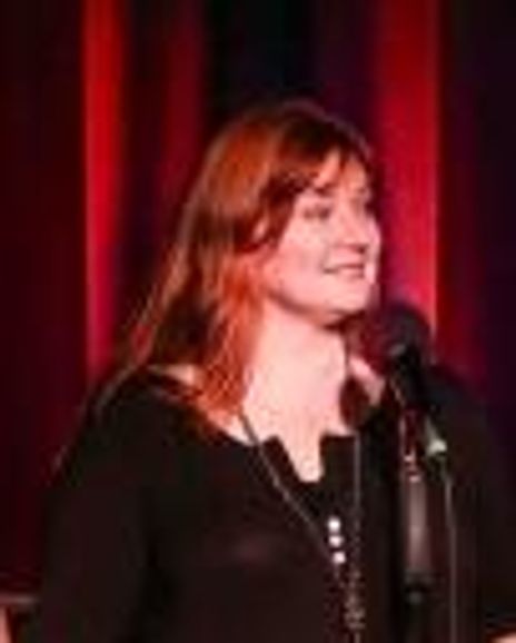 Heidi Siegell Headshot