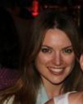 Anna Elinsfeld Headshot