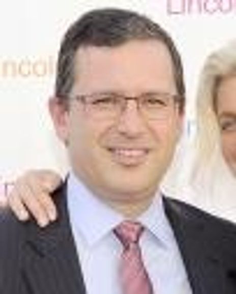 Laurie Spiegel Headshot