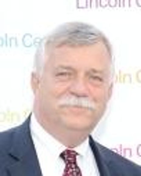 Tom Stachowiak Headshot