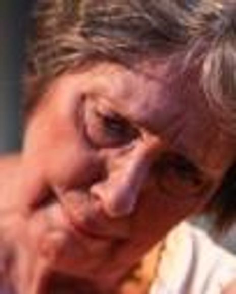 Barbara Roeder Harris Headshot