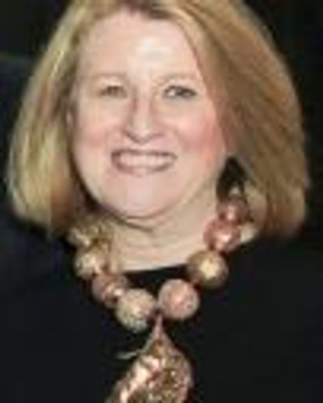 Cynthia Elliott Headshot