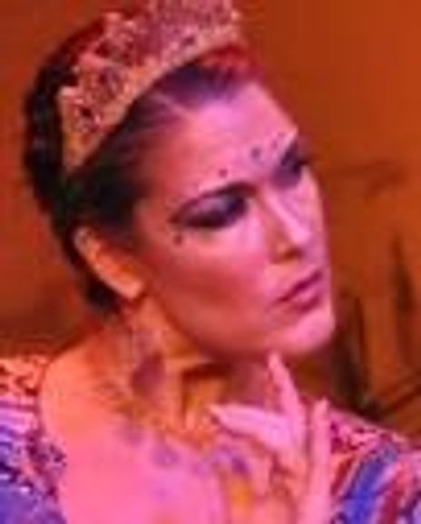 Heather Malroy Headshot