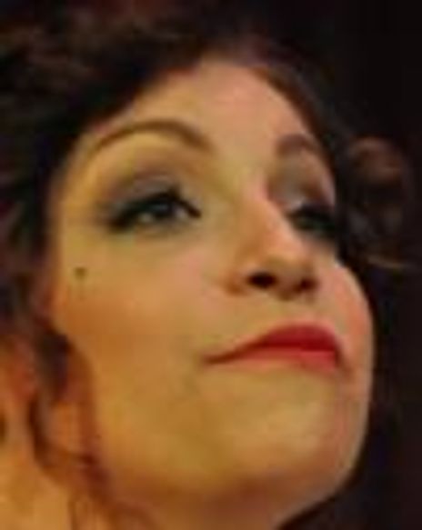 Amanda NOrman Headshot