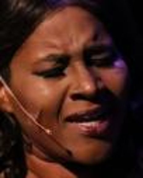 Nikki Glenn Headshot