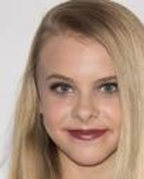 Taegan Mehrens Headshot