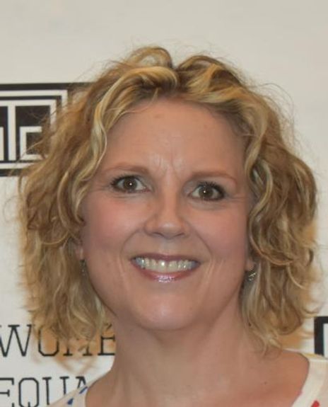 Tracy Christensen Headshot