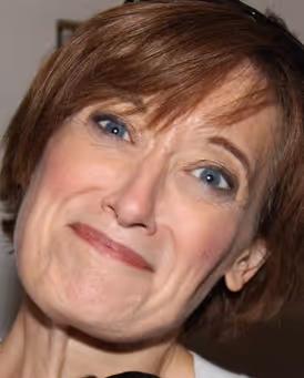 Petrina Bromley Headshot