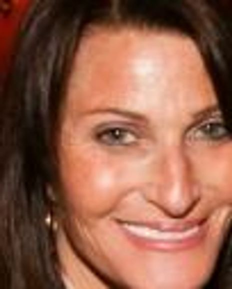 Robin Zweibel Headshot