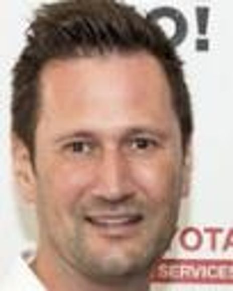 Justin Leach Headshot