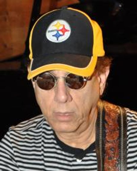 Jorge Casas Headshot