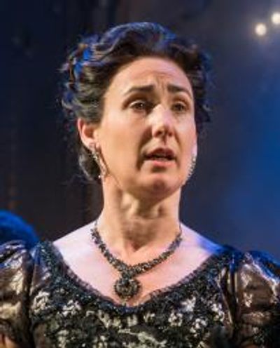 Rebecca Charles Headshot