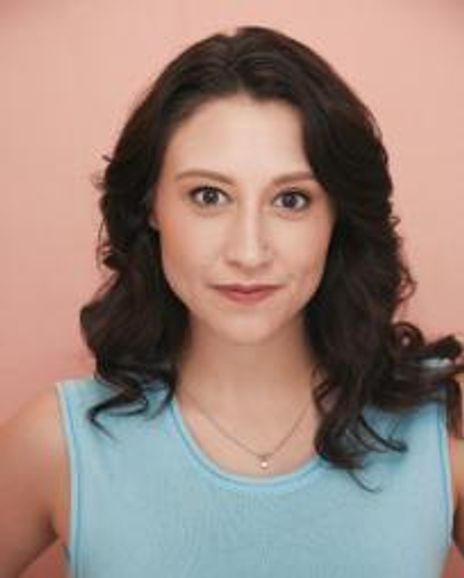 Hannah Seusy Headshot