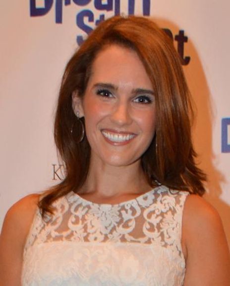 Amy Pierce Alvino Headshot