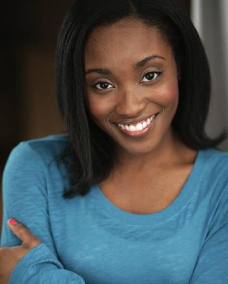 Rosharra Francis Headshot