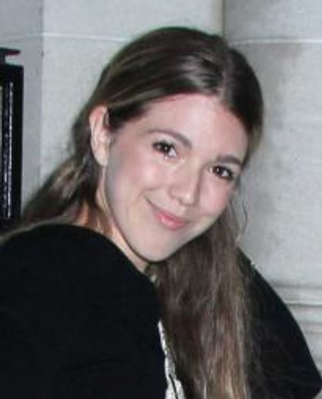 Emily Reeves Headshot