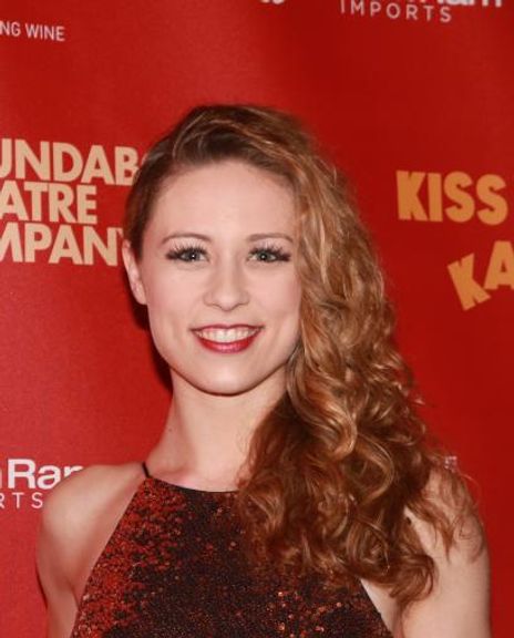 Tanya Haglund Headshot