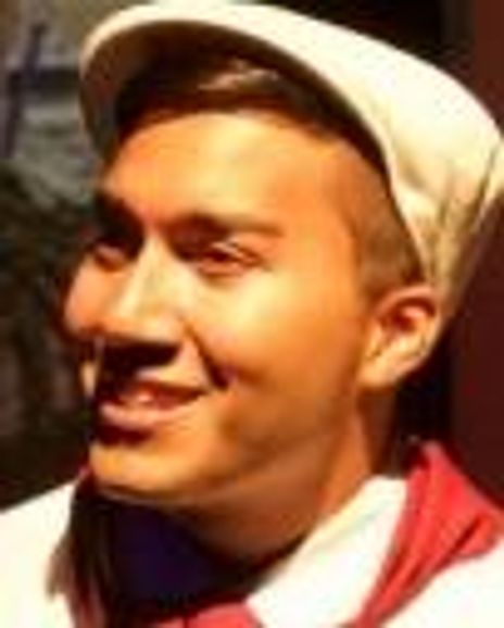 Luis E Mora  Headshot