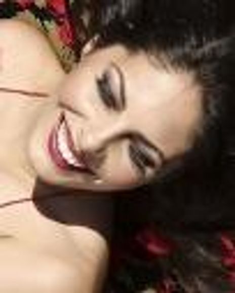 Esperanza America Headshot