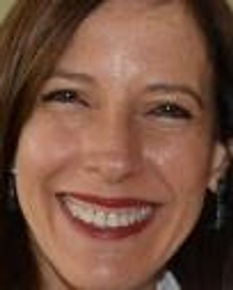 Marian Licha Headshot