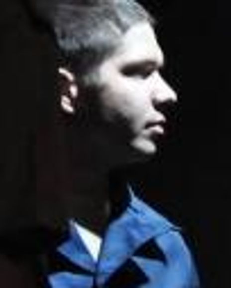 AARON MOHR-HALE Headshot