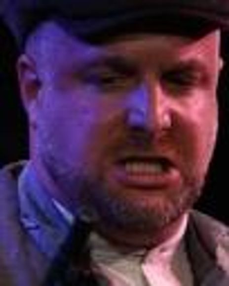 Adam Hunter Howard Headshot