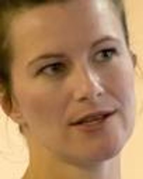 Holly Smith Headshot