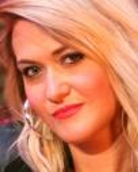 Julie Grisham Headshot