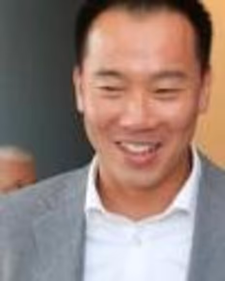 Sidney Yin Headshot