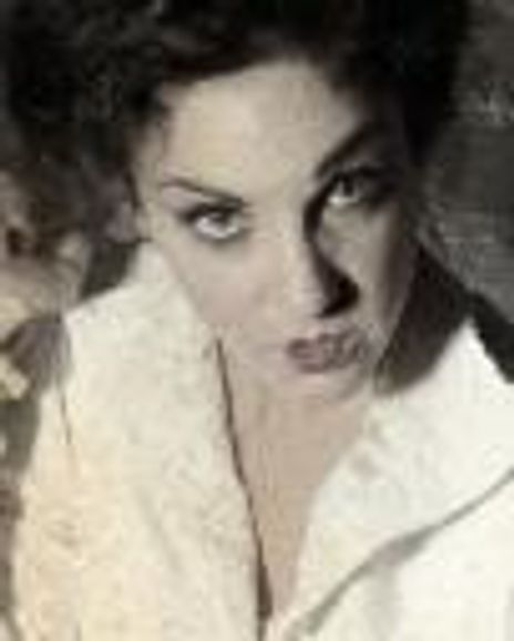 Carin Bendas Headshot