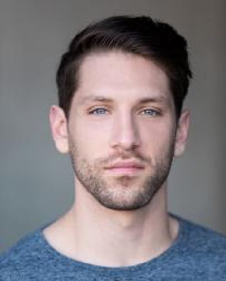 Taylor Novak Headshot