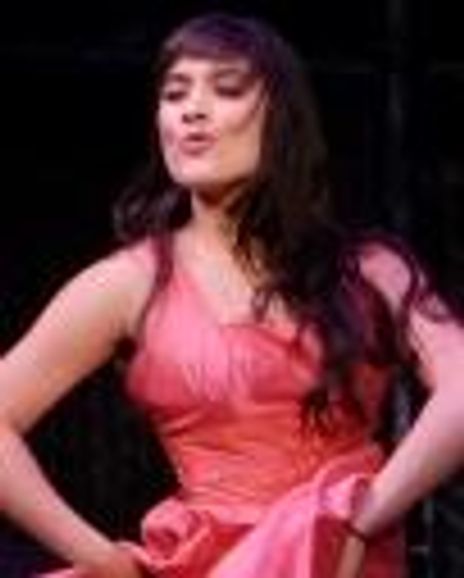 Tara Kostmayer Headshot