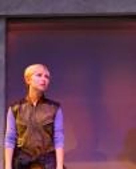 Erica Lorenzetti Headshot