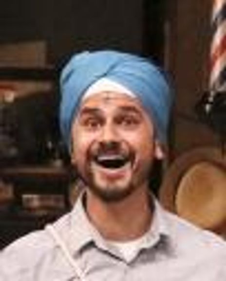 Asante Gunewardena Headshot