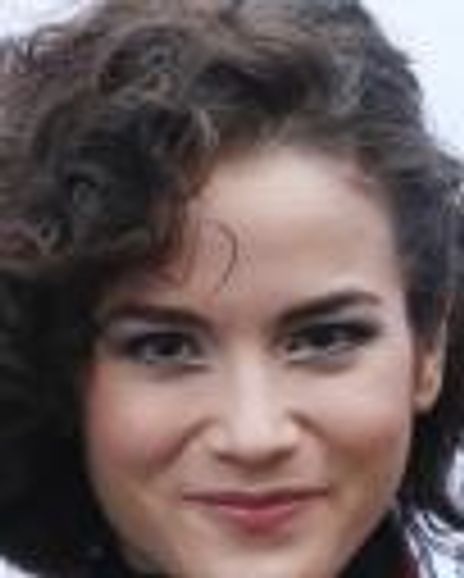 Sandy Cameron Headshot