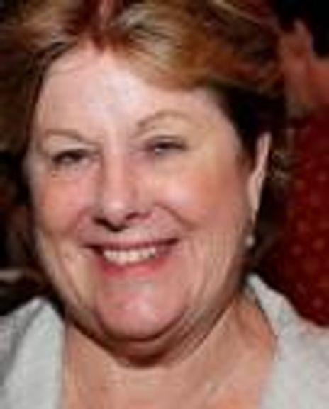 Liz Sobelle Headshot