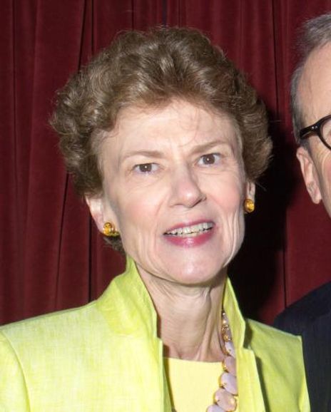 Maggie Grove Headshot