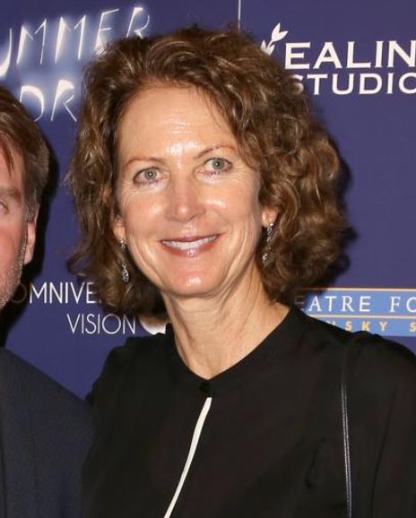 Lynne Hendee Headshot