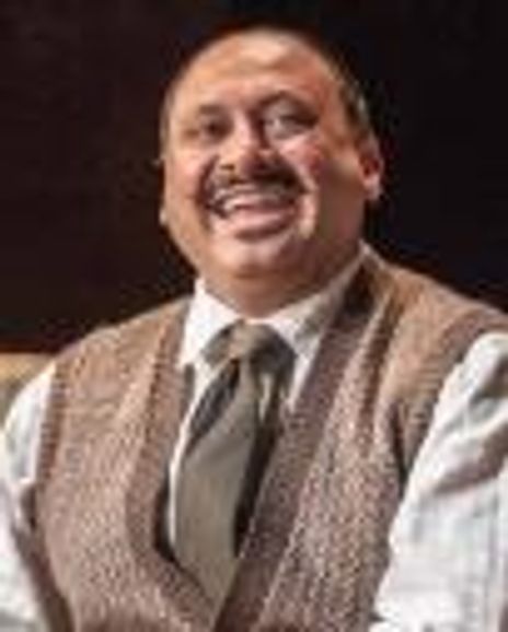 Simon Nagra Headshot