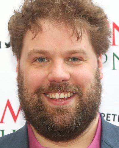 Henry Lewis Headshot