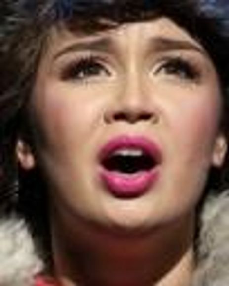 Mikkie Bradshaw Headshot