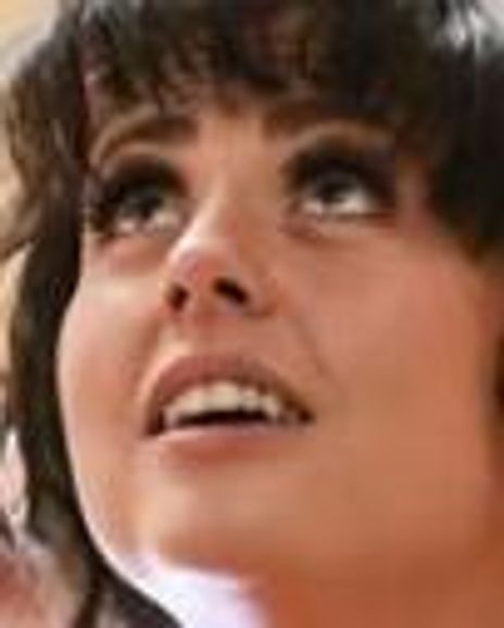 Lauren Store Headshot