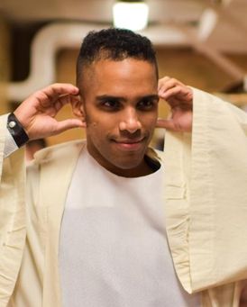 Alexander Cruz Headshot