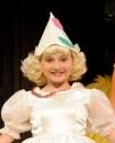 Victoria Cardi Headshot