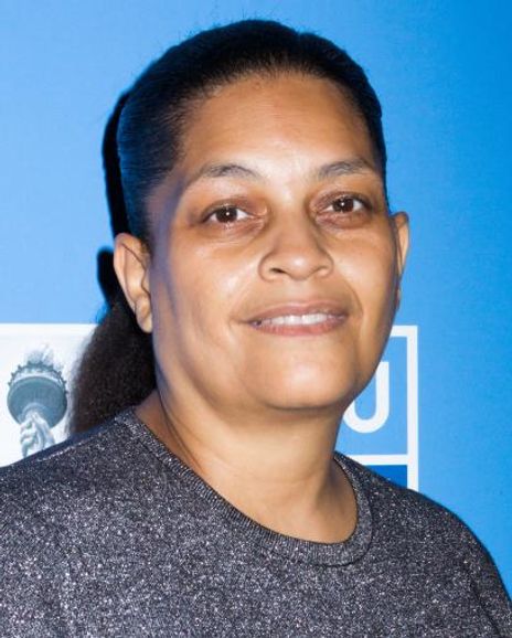 Cynthia Howell Headshot