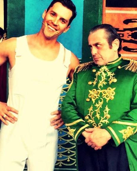 Maggis Lakis Headshot