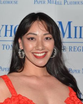Jenelle Chu Headshot