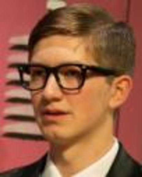 Nathaniel Thomas Headshot