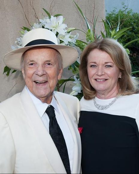 Debra Turner Headshot