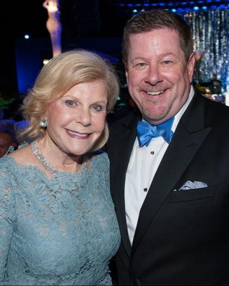 Elaine Bennett Darwin Headshot